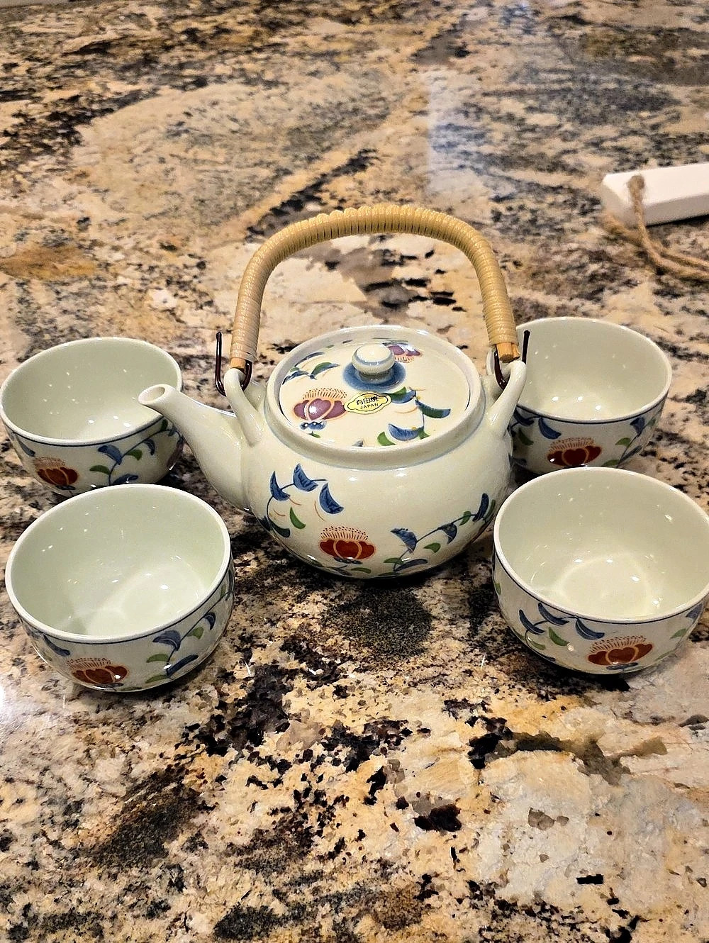 Arita Floral Japanese Tea Set in White And Floral Print. Brand New, NEVER Used!